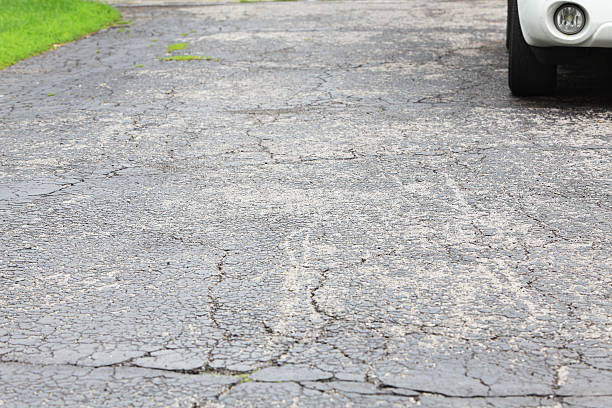 Best Driveway Crack Filling in Lakeview, CA